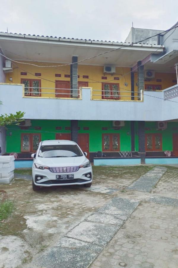 Hotel Oyo 90628 Griya Euis Dan Aisha Syari'ah